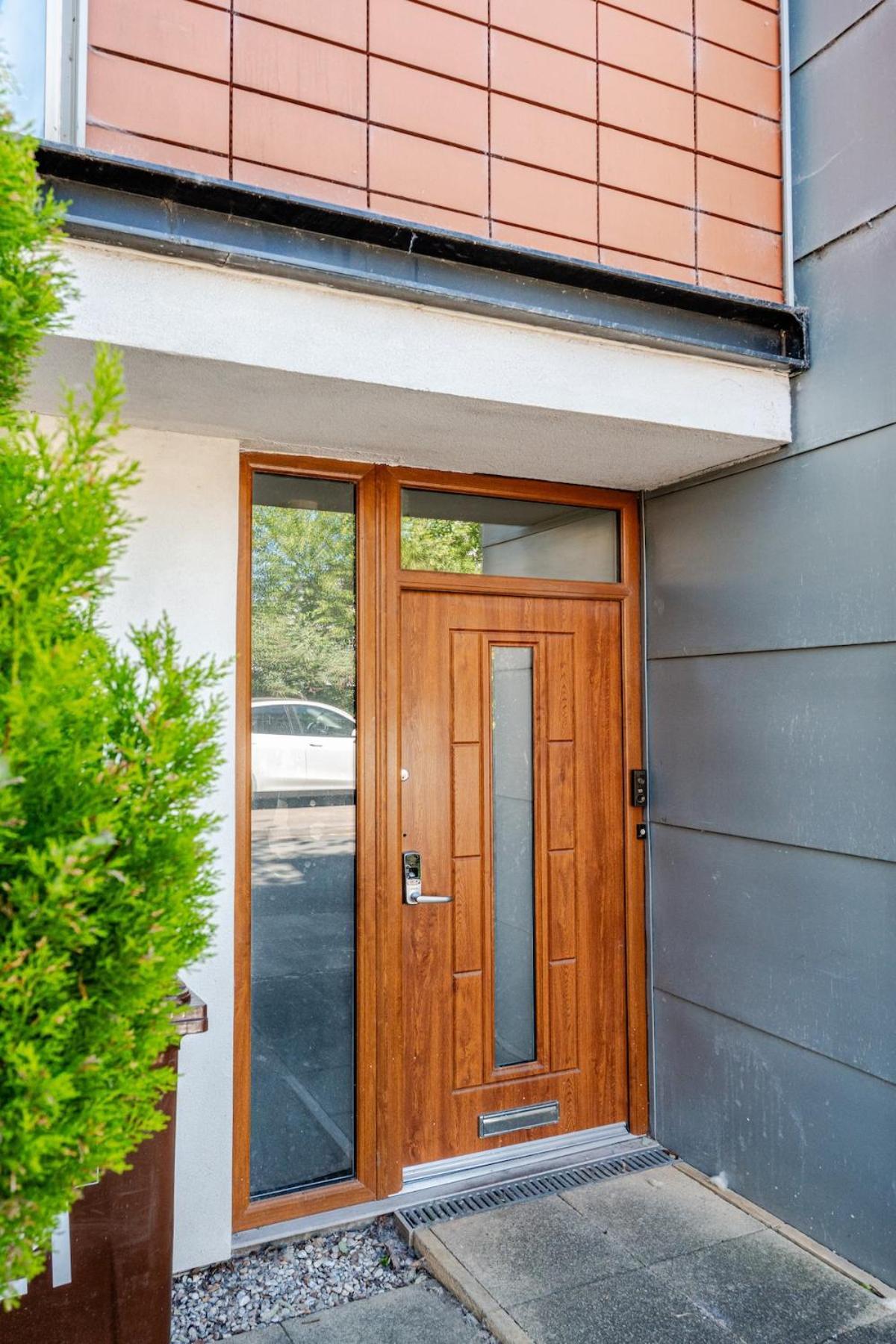 Comfortable 3-Storey House With Free Car Parking Manchester Luaran gambar